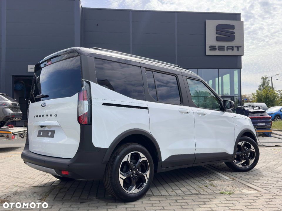 Ford Tourneo Courier - 5