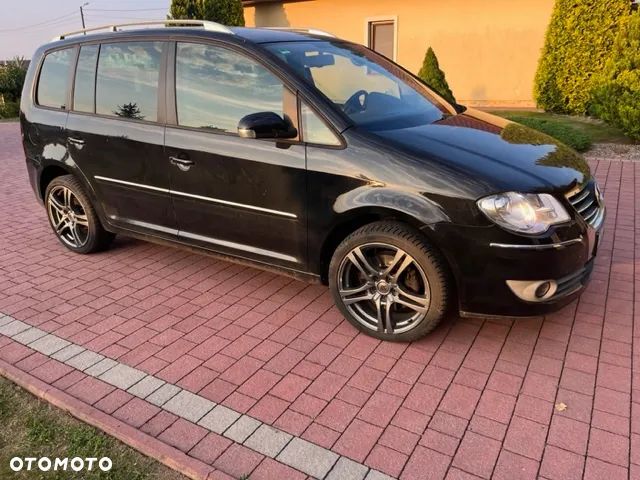 Volkswagen Touran 2.0 TDI DPF Trendline - 1