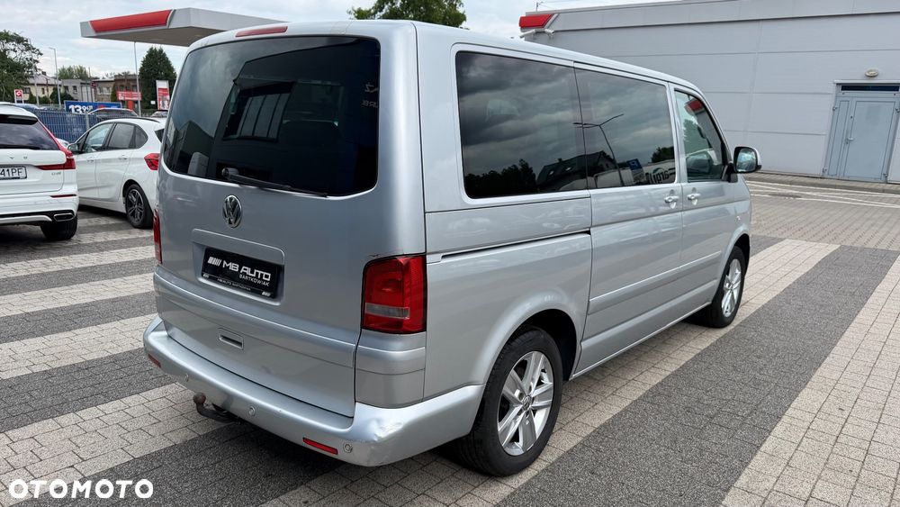 Volkswagen Caravelle - 7