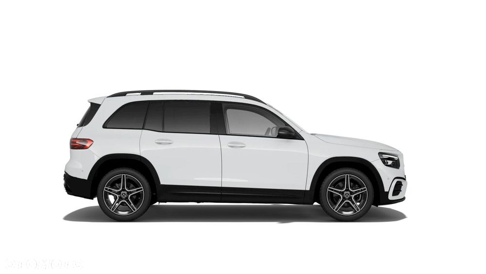 Mercedes-Benz GLB - 12