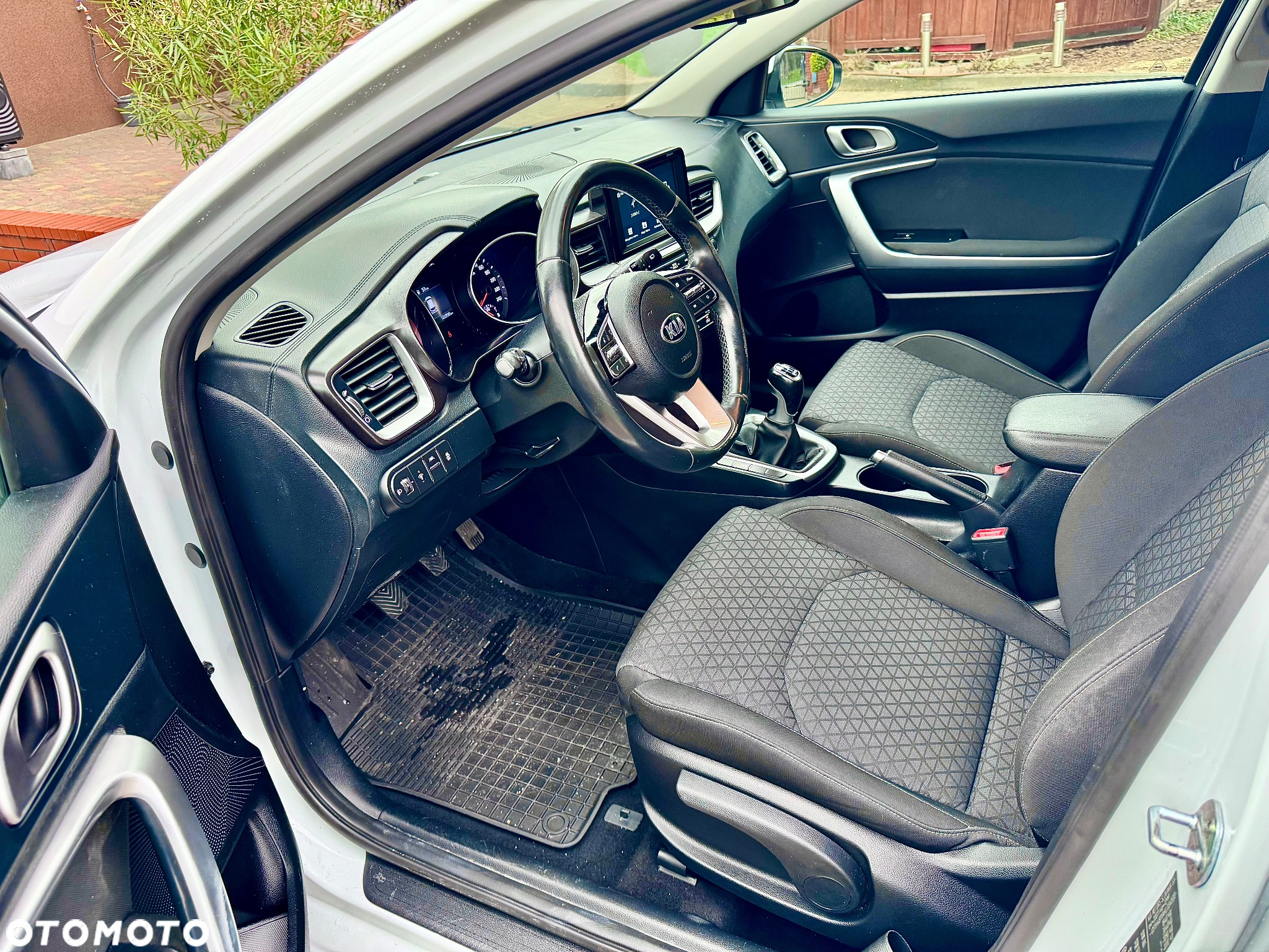 Kia Ceed - 18