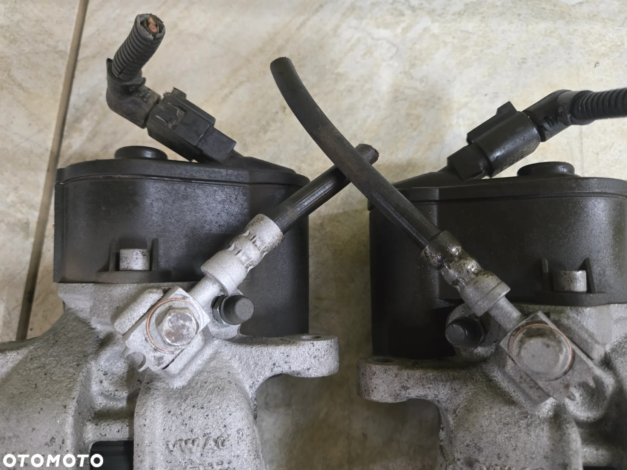 VW PASSAT B7 ZACISK HAMULCOWY TYŁ PRAWY LEWY - 4