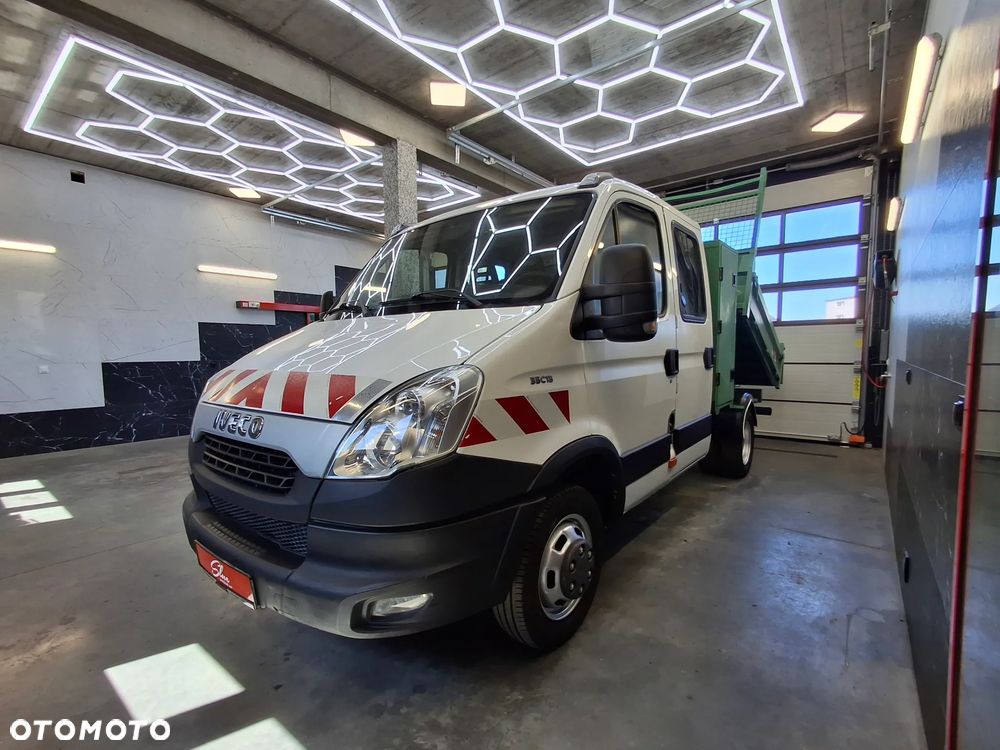 Iveco Daily 35C13 Wywrotka Kipper Wywrot Koła Bliźniacze Podwójne Doka Dubel Brygadówka 7 Miejsc 2013 Rok Na Bliźniakach DMC 3500 KG Hak Udźwig 3500 kg Skrzynia Narzędziowa Schowek Nowy Rozrząd - 21