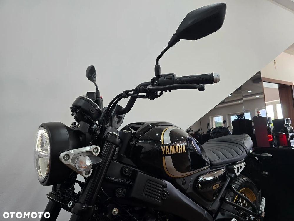 Yamaha XSR - 25
