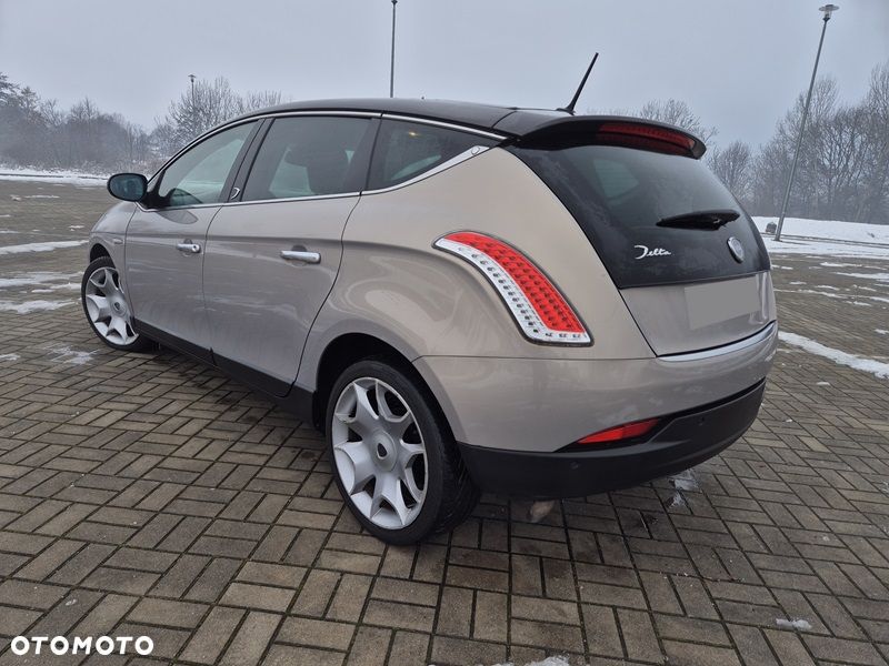 Lancia Delta 1.6 MultiJet 16v Gold - 2