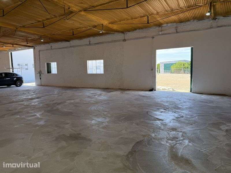 ARMAZÉM 450m2 - Alcochete - Grande imagem: 2/7