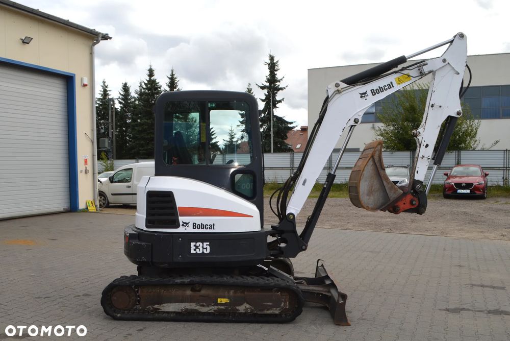 Bobcat E35 - 8