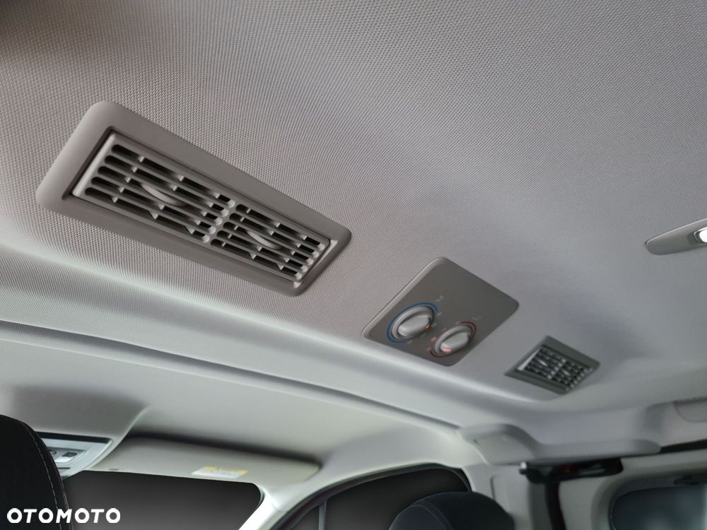 Renault Trafic Grand 2.0 dCi Escapade EDC - 21
