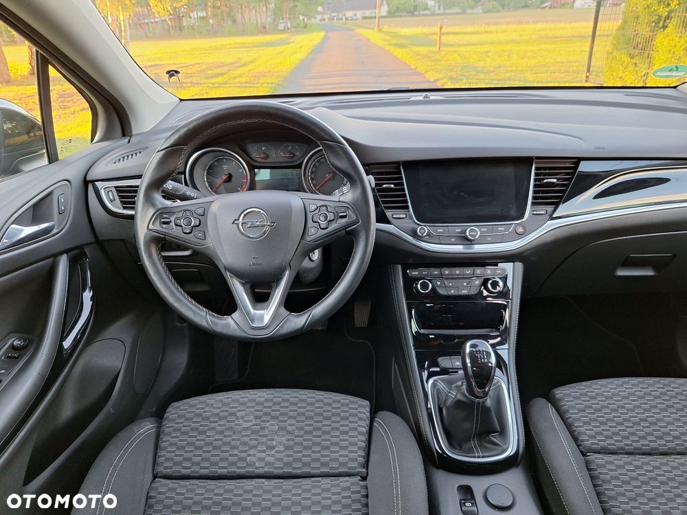 Opel Astra 1.4 Turbo Start/Stop Dynamic - 10