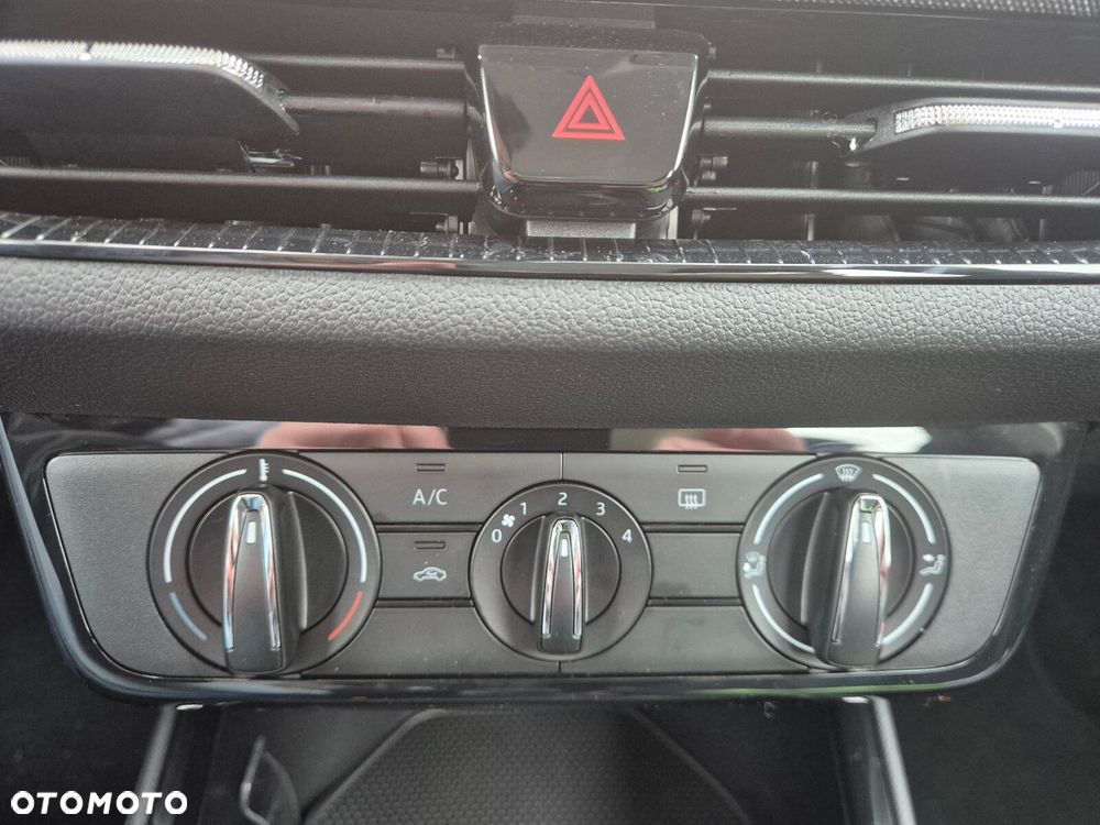 Skoda Fabia 1.0 Selection - 27