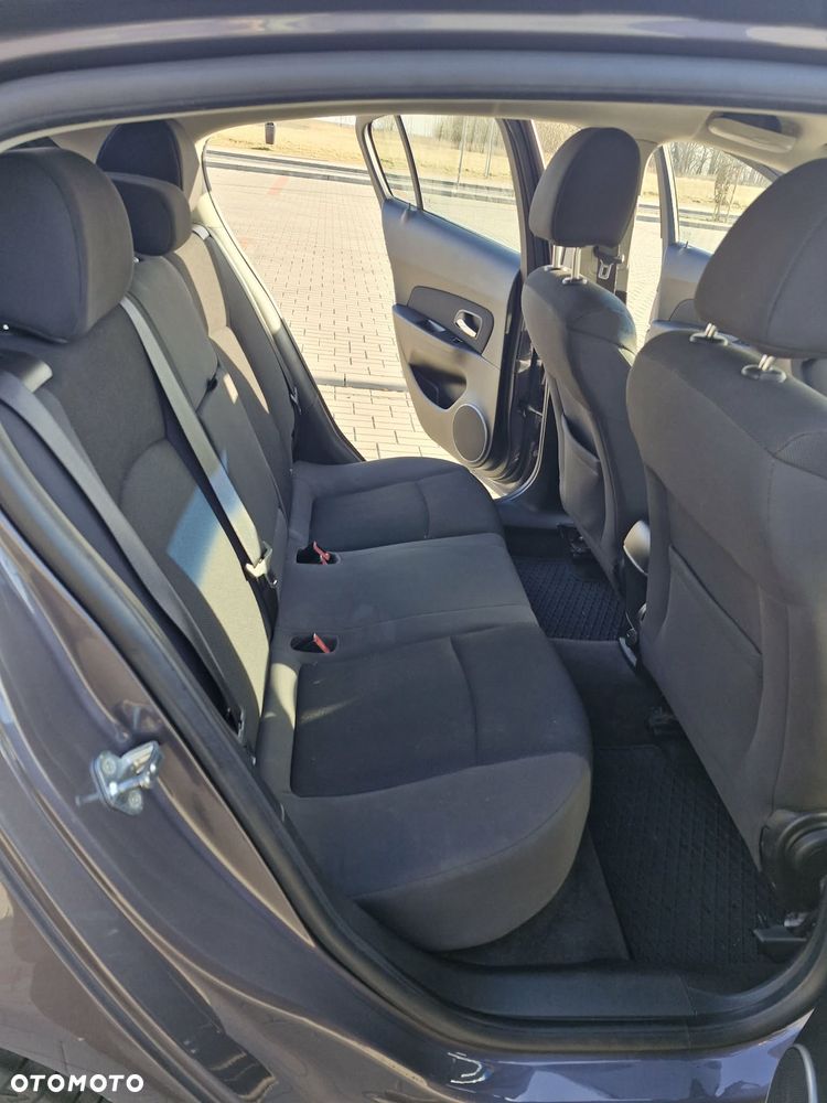 Chevrolet Cruze 1.8 LT+ - 3
