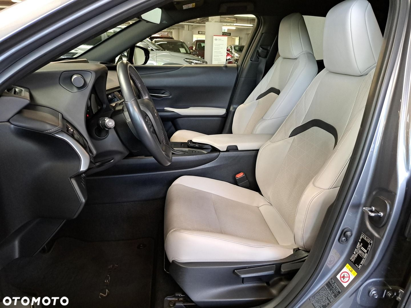 Lexus UX 200 Prestige 2WD - 10