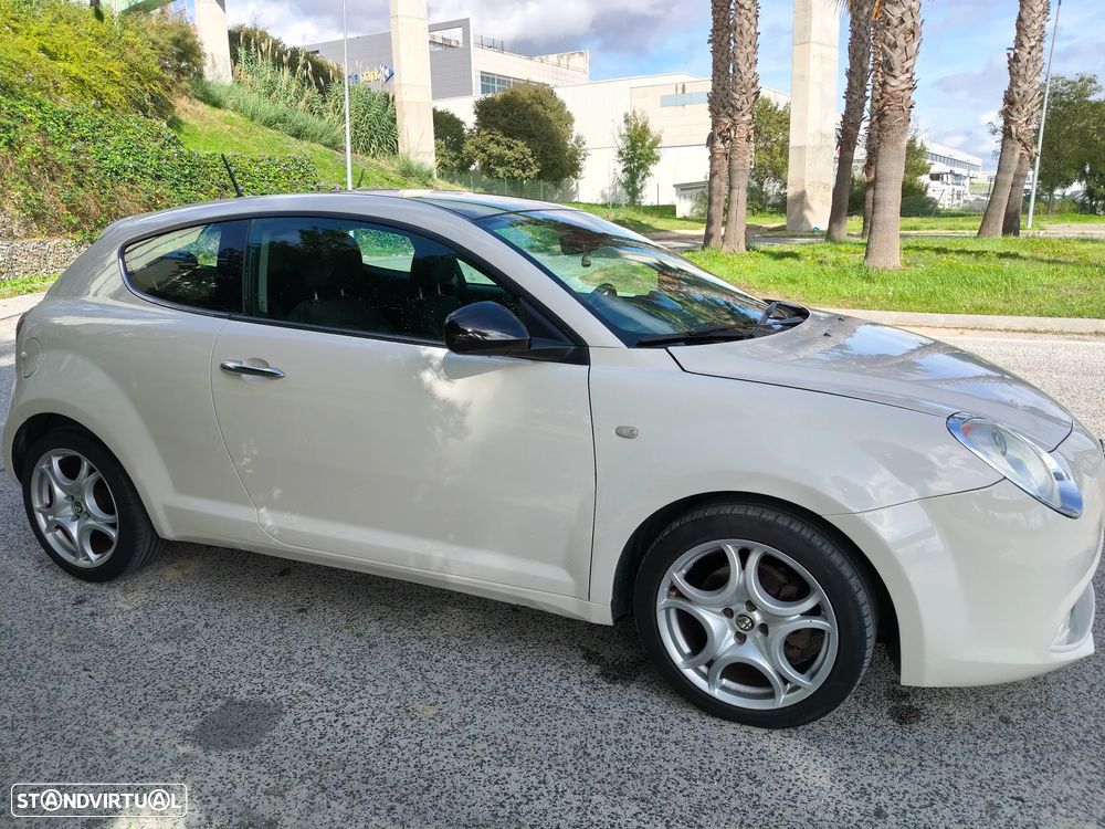 Alfa Romeo MiTo 1.6 JTD Distinctive - 10