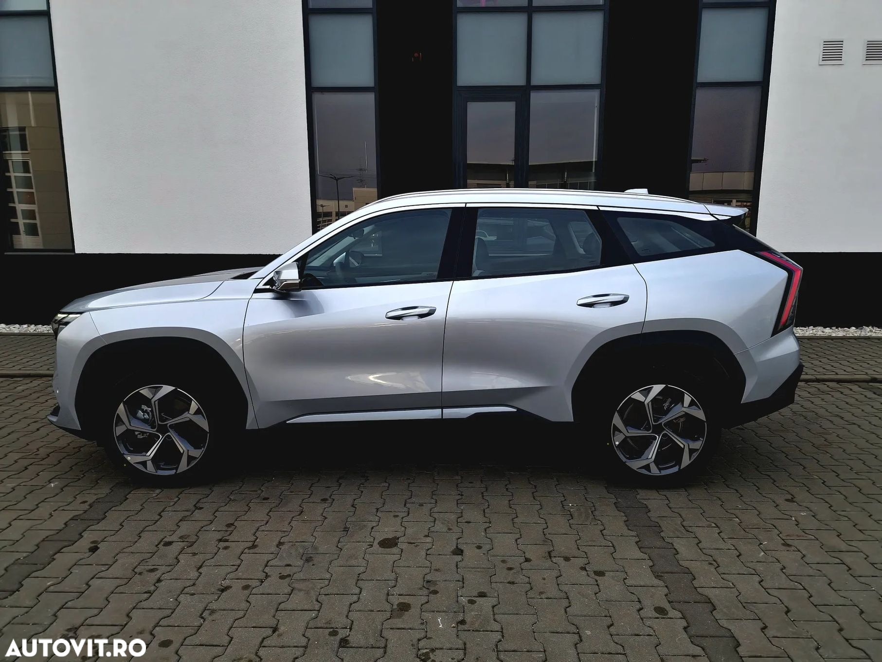 Geely Starray - 7