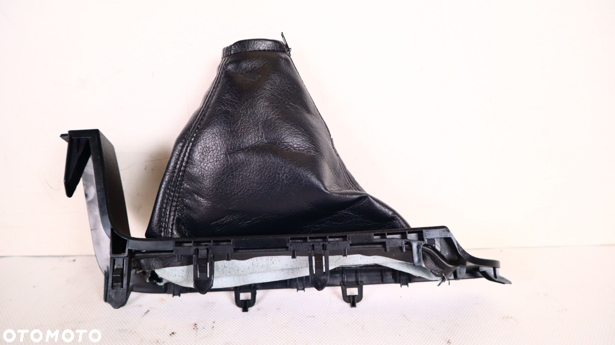TOYOTA LAND CRUISER 200 MIESZEK DŹWIGNIA RĘCZNEGO 58832-60020, 58805-60050 - 2