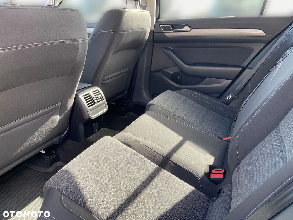 Volkswagen Passat 2.0 TSI Business DSG - 4