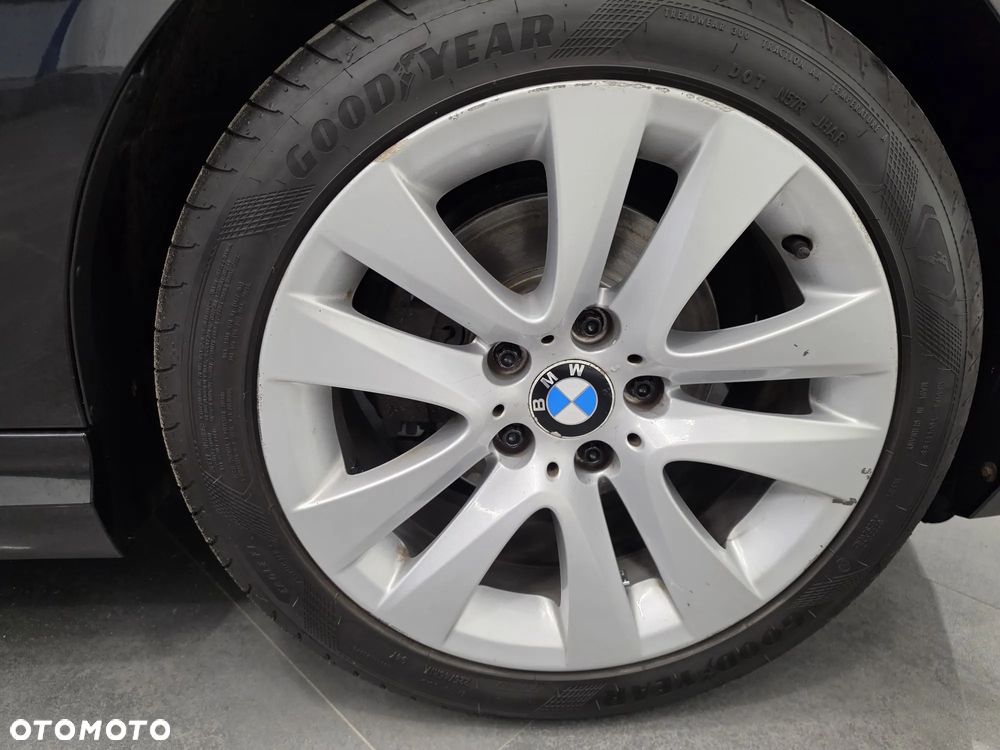 BMW Seria 3 318i Edition Lifestyle - 28