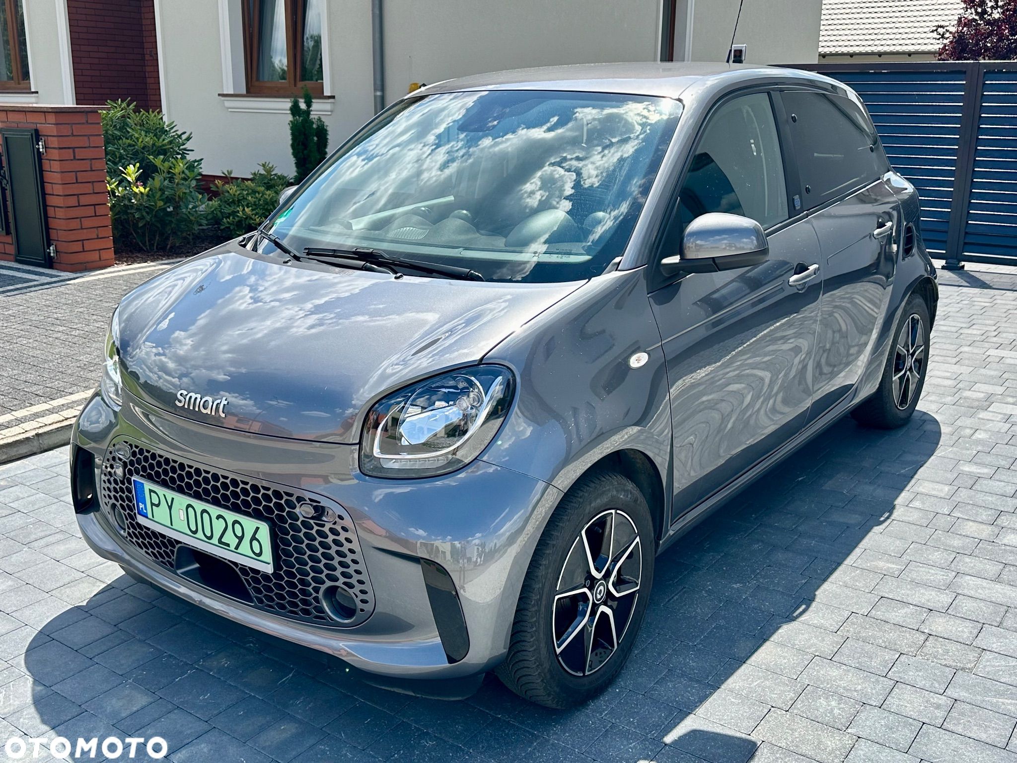 Smart Forfour EQ - 1