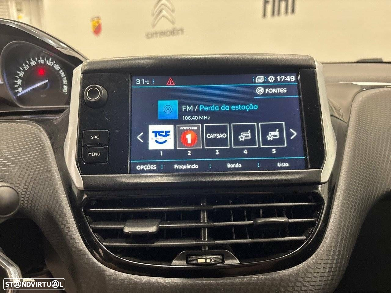 Peugeot 208 1.2 PureTech Signature - 13