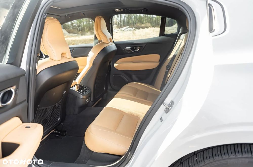Volvo S60 T6 AWD Inscription - 25