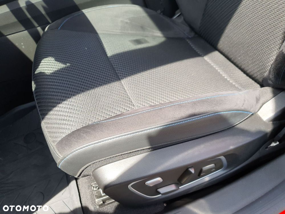 Renault Austral 1.3 TCe mHEV Iconic esprit Alpine - 15
