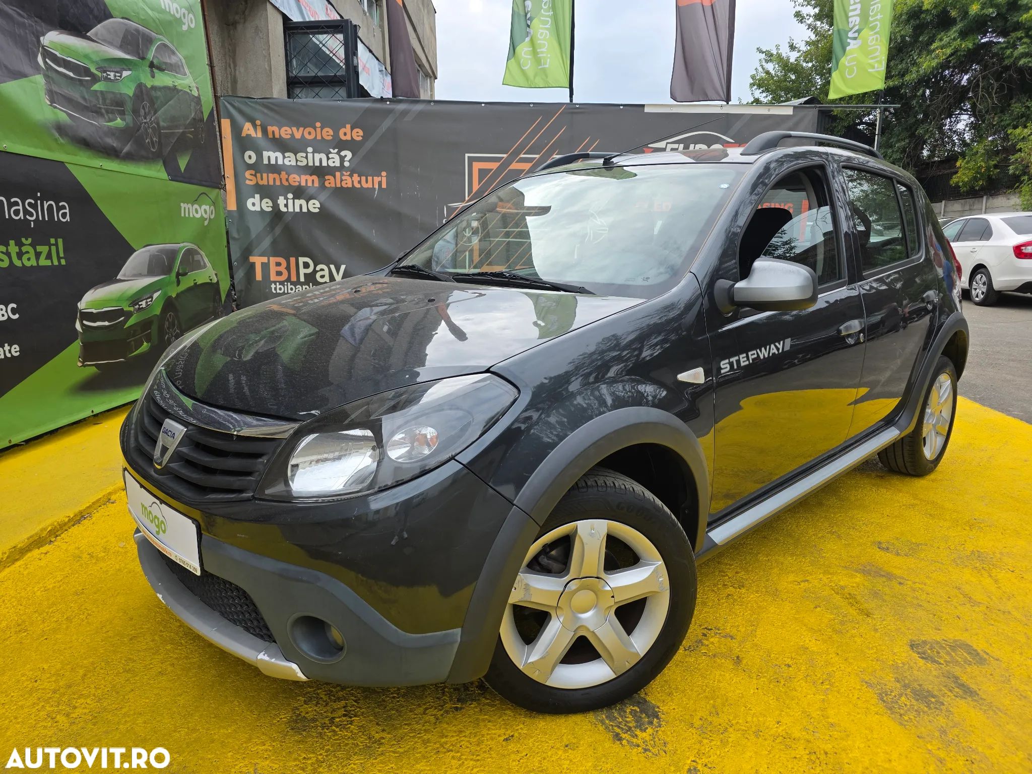 Dacia Sandero 1.6 MPI Stepway - 1