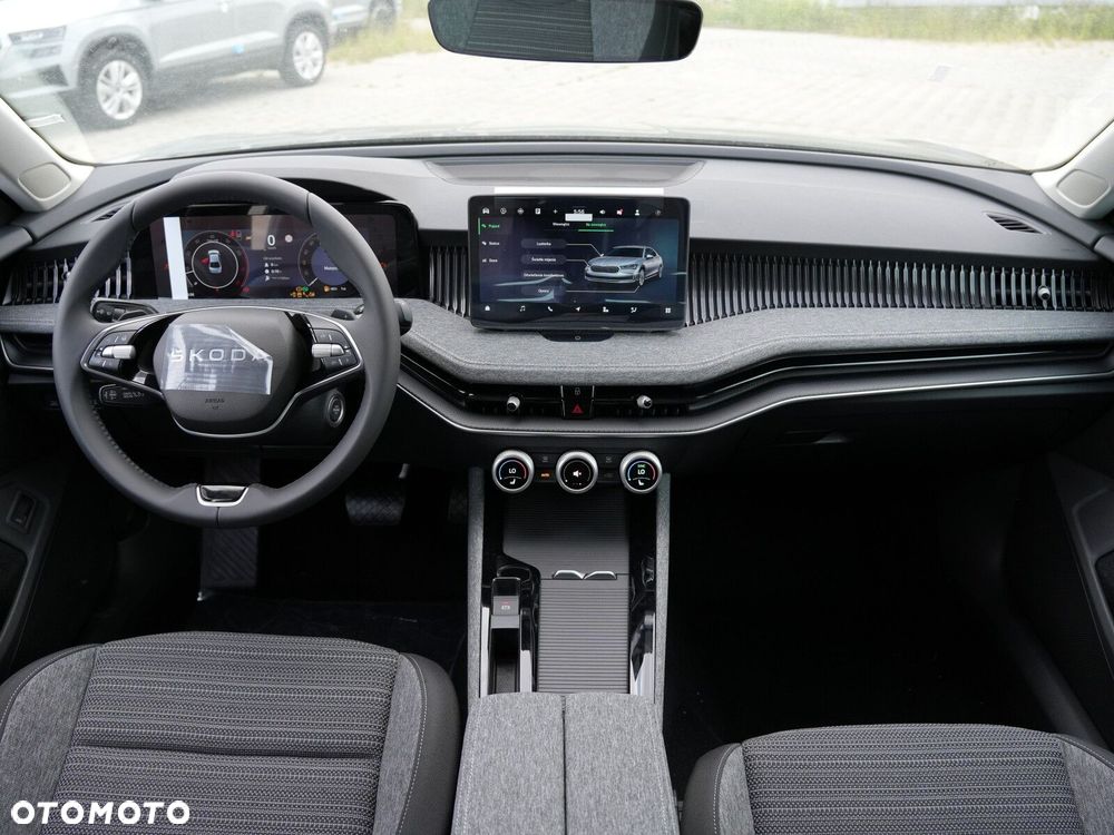 Skoda Superb 2.0 TSI Drive DSG - 25