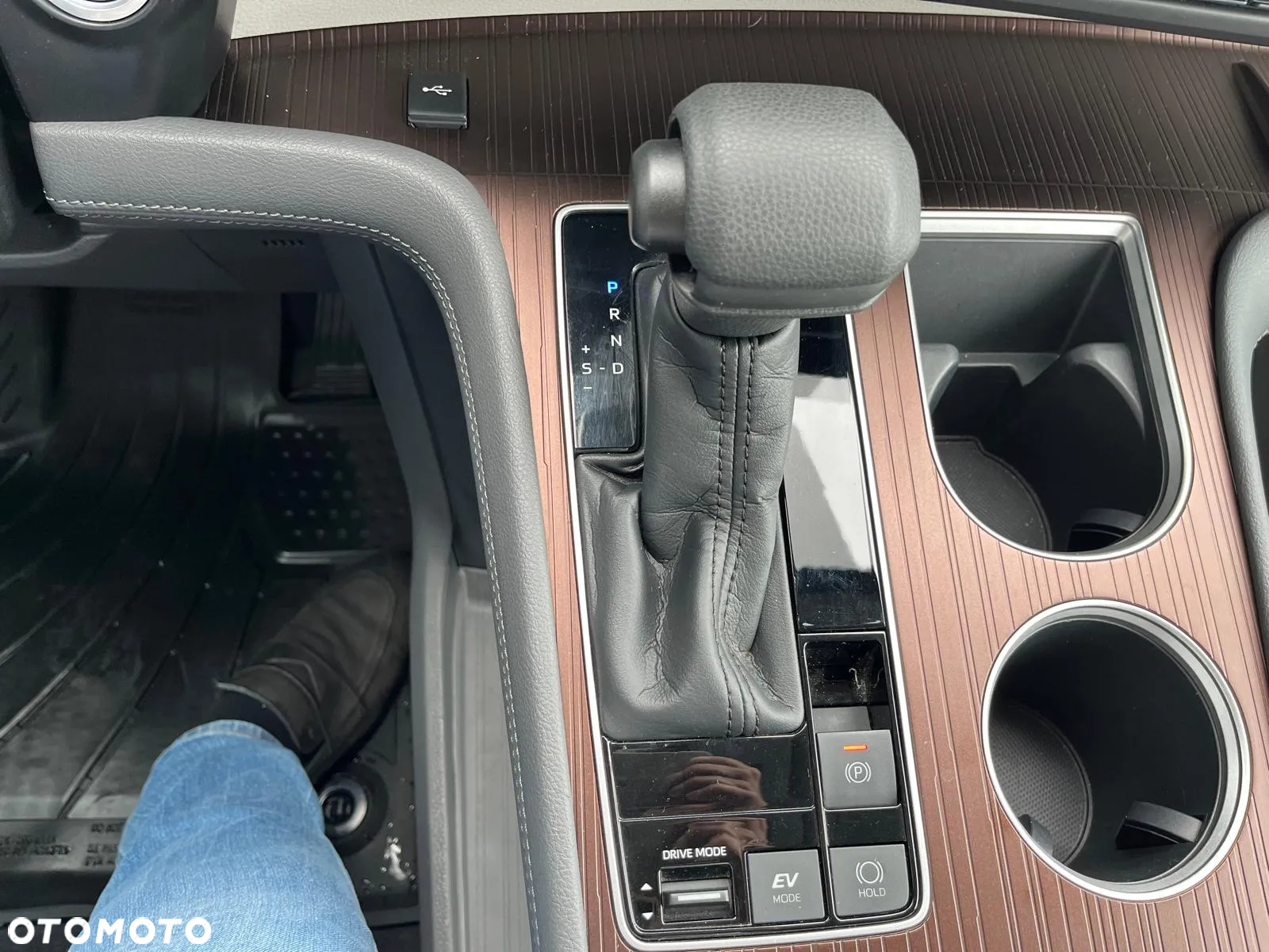 Toyota Sienna - 13