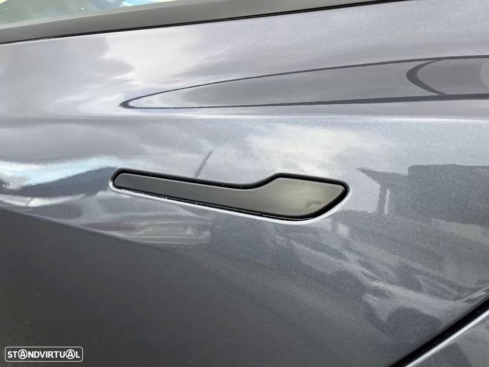 Tesla Model 3 Long Range Tração Traseira - 51