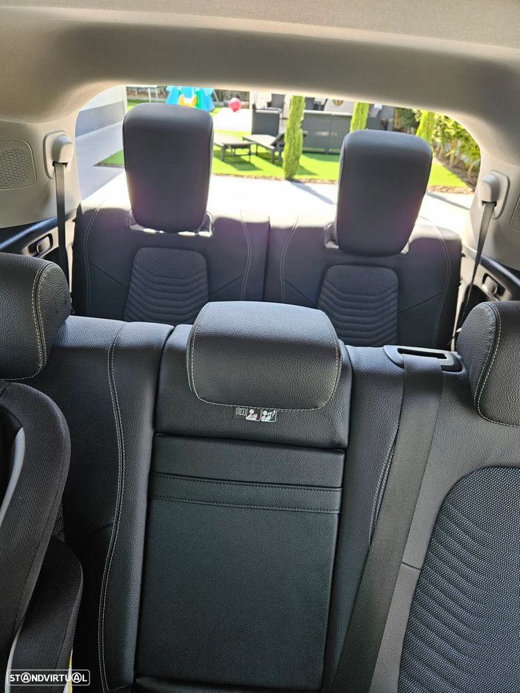 Mercedes-Benz GLB 180 d - 27