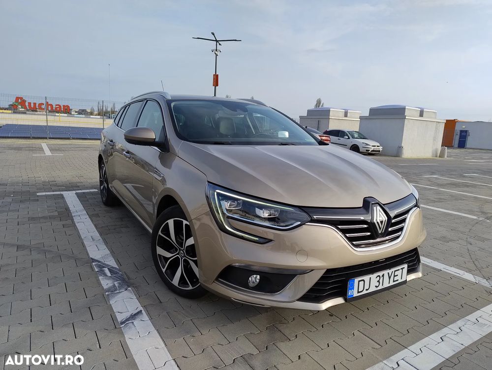 Renault Megane TCe 140 GPF BOSE EDITION - 14