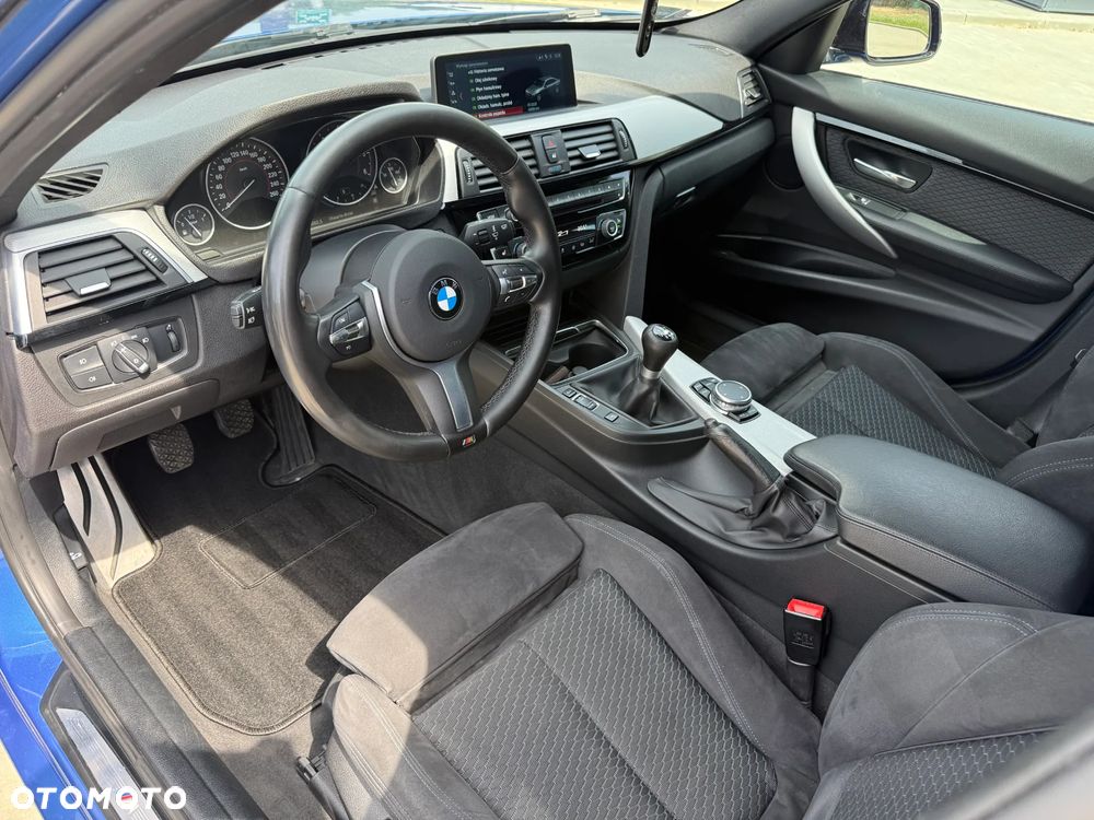 BMW Seria 3 318d M Sport - 8