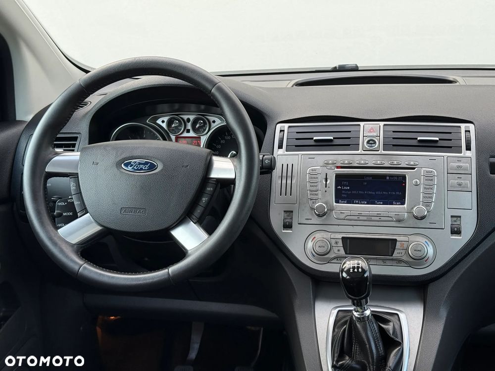 Ford Kuga - 26