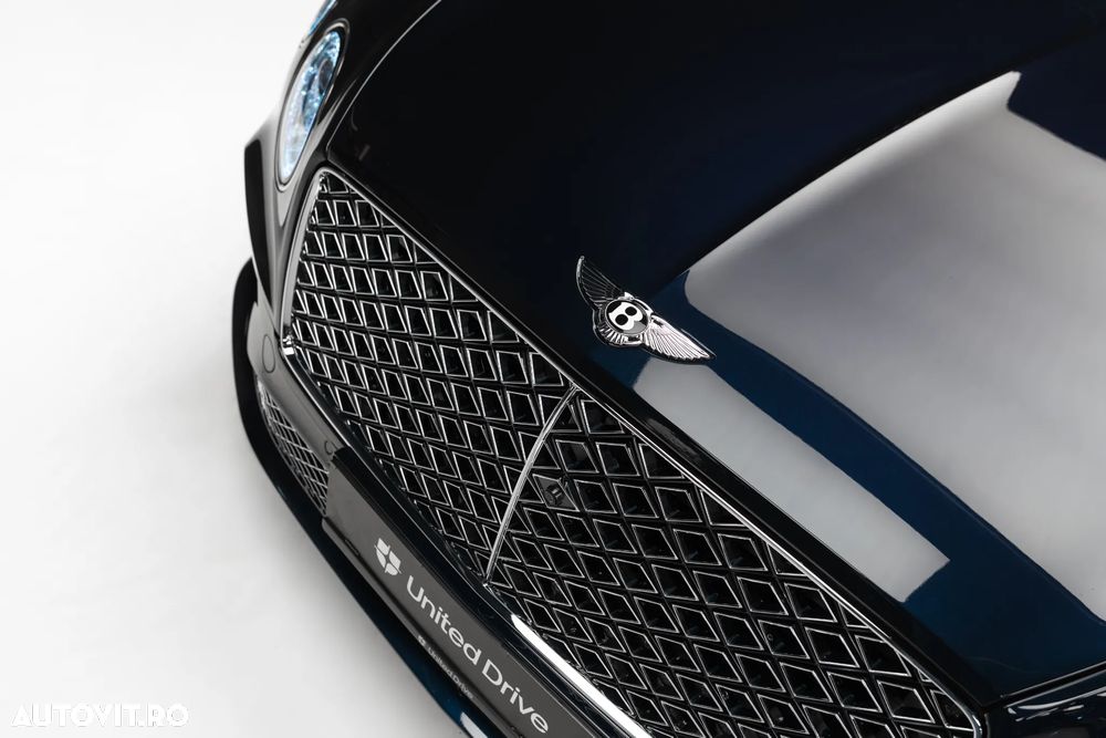 Bentley Continental V8 Mulliner - 6