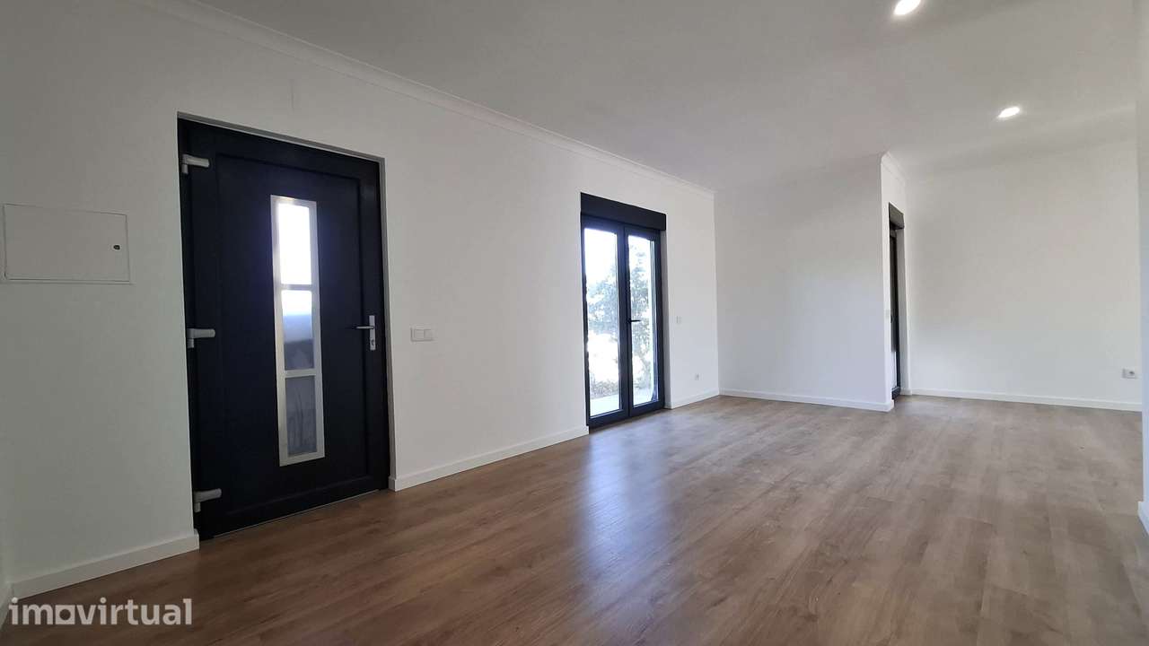 Moradia Isolada T3, com churrasqueira, em Anobra, Coimbra. - Grande imagem: 5/12