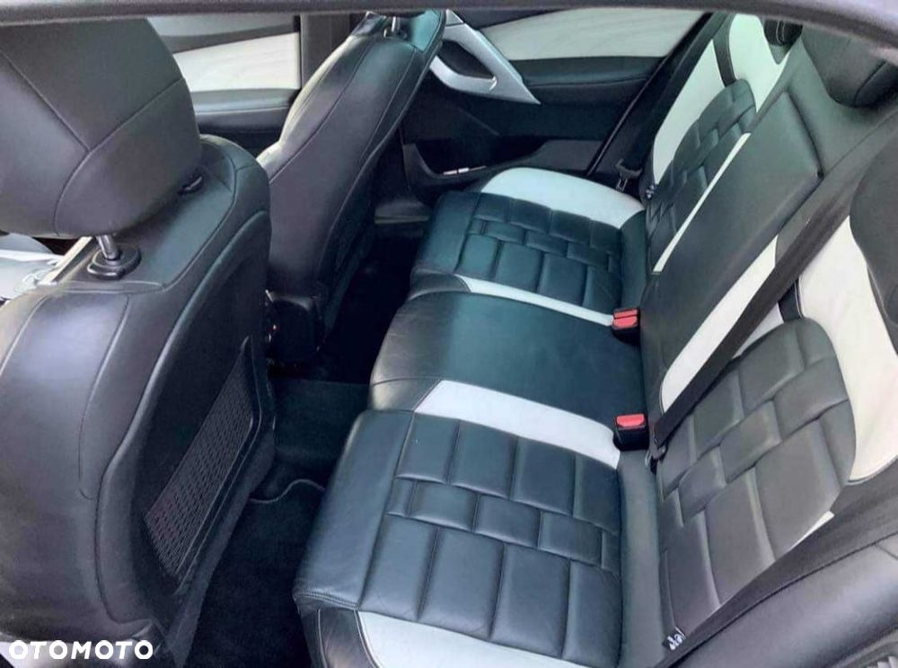 Citroën DS5 2.0 HDi Hybrid4 SportChic MCP - 11