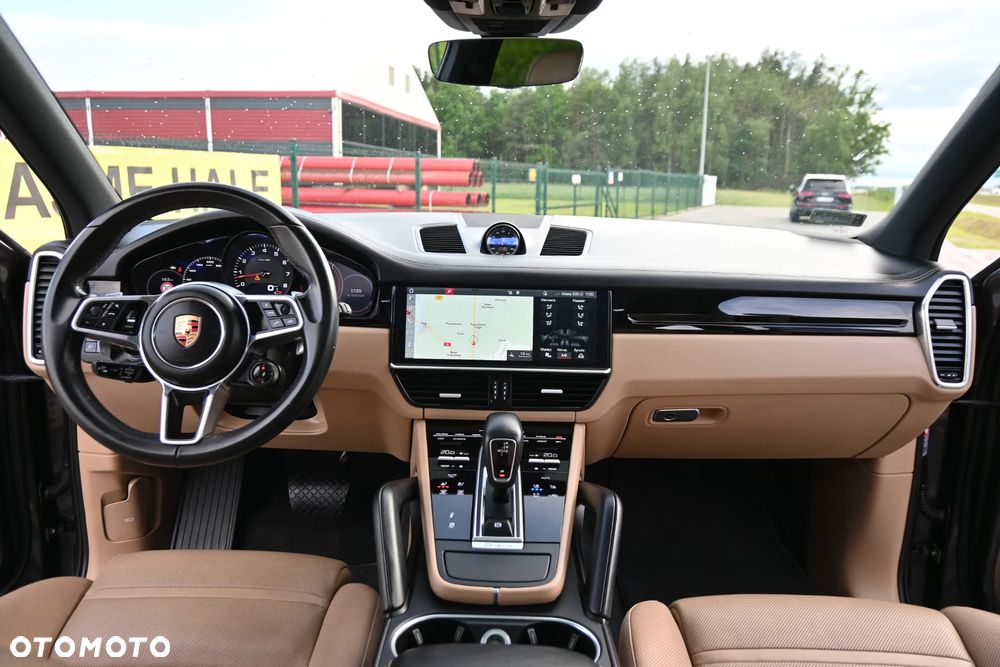 Porsche Cayenne Platinum Edition - 27