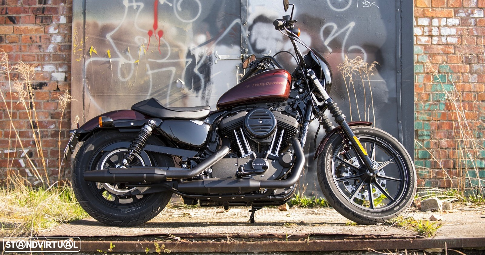 Harley-Davidson Sportster 1200 Iron - 3