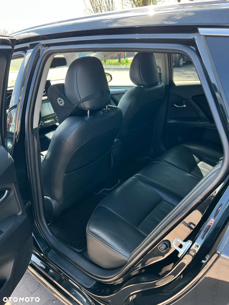 Toyota Avensis 1.8 Premium MS - 5