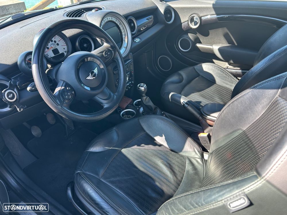 MINI Cabrio Cooper D - 17