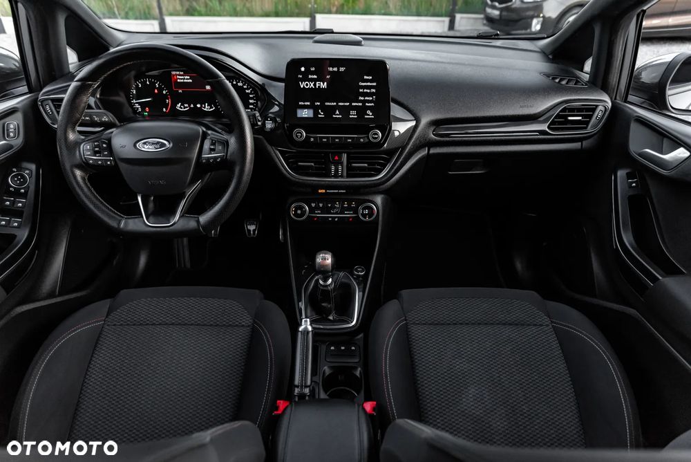 Ford Fiesta 1.0 EcoBoost S&S ST-LINE - 28
