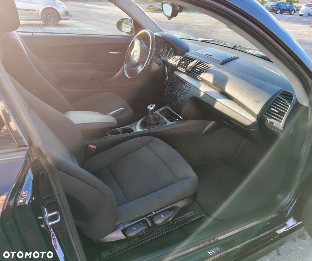 BMW Seria 1 - 25