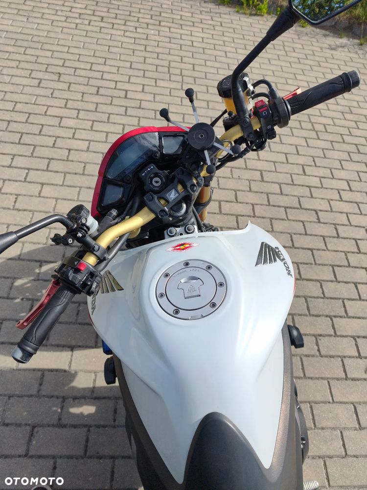 Honda CB - 11