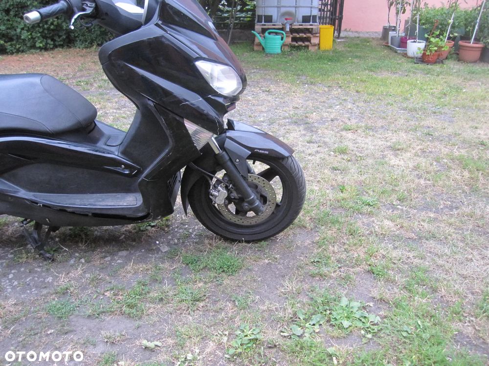 Yamaha X-max - 5