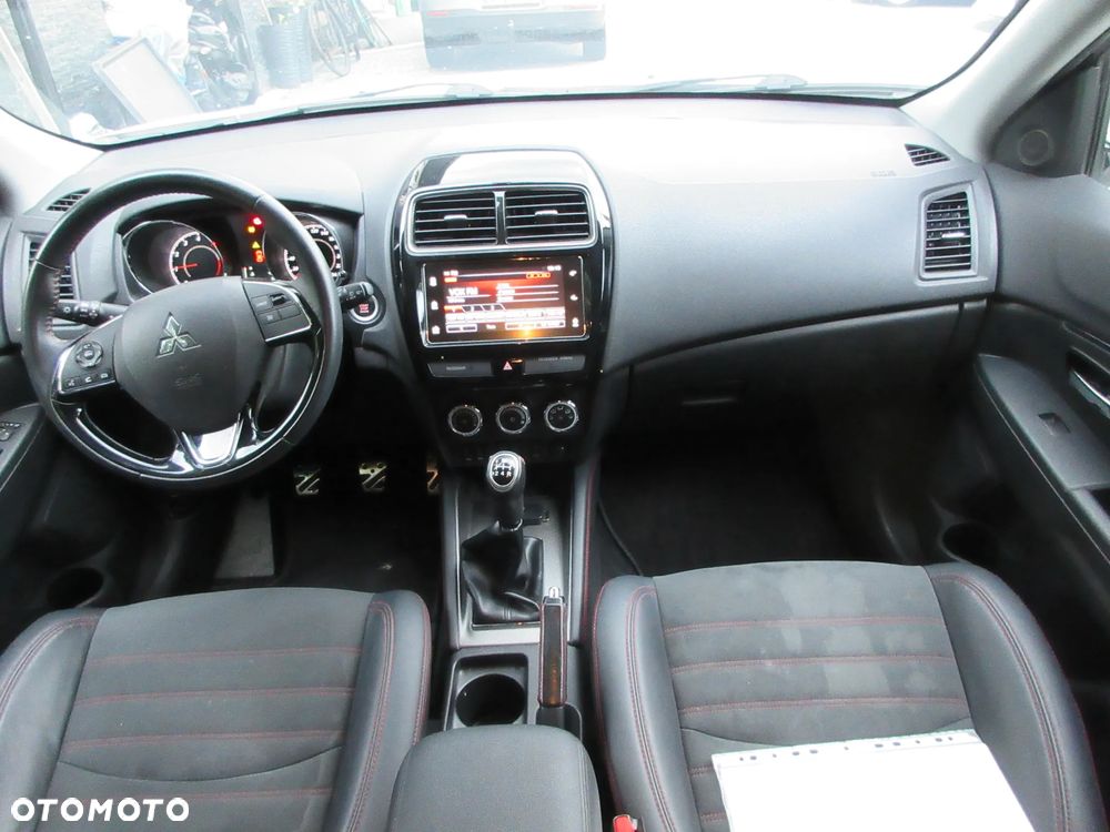 Mitsubishi ASX 1.6 Black Edition - 12
