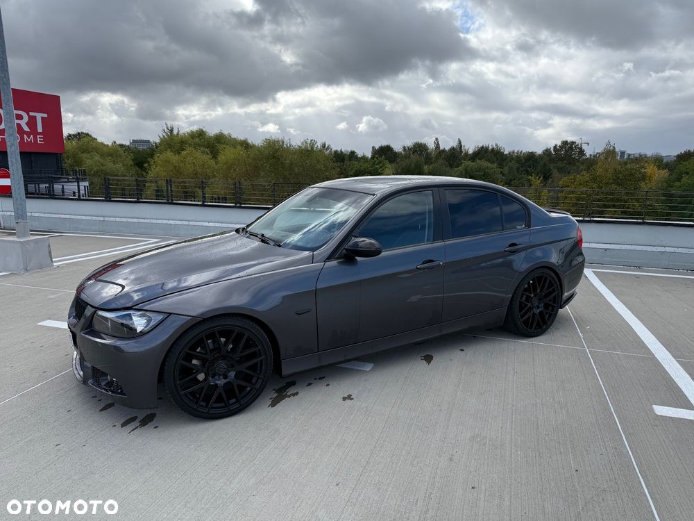 BMW Seria 3 320i Touring - 4