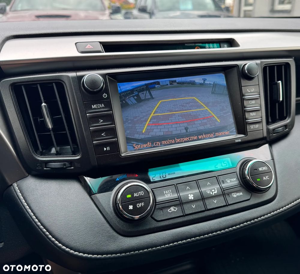 Toyota RAV4 - 16