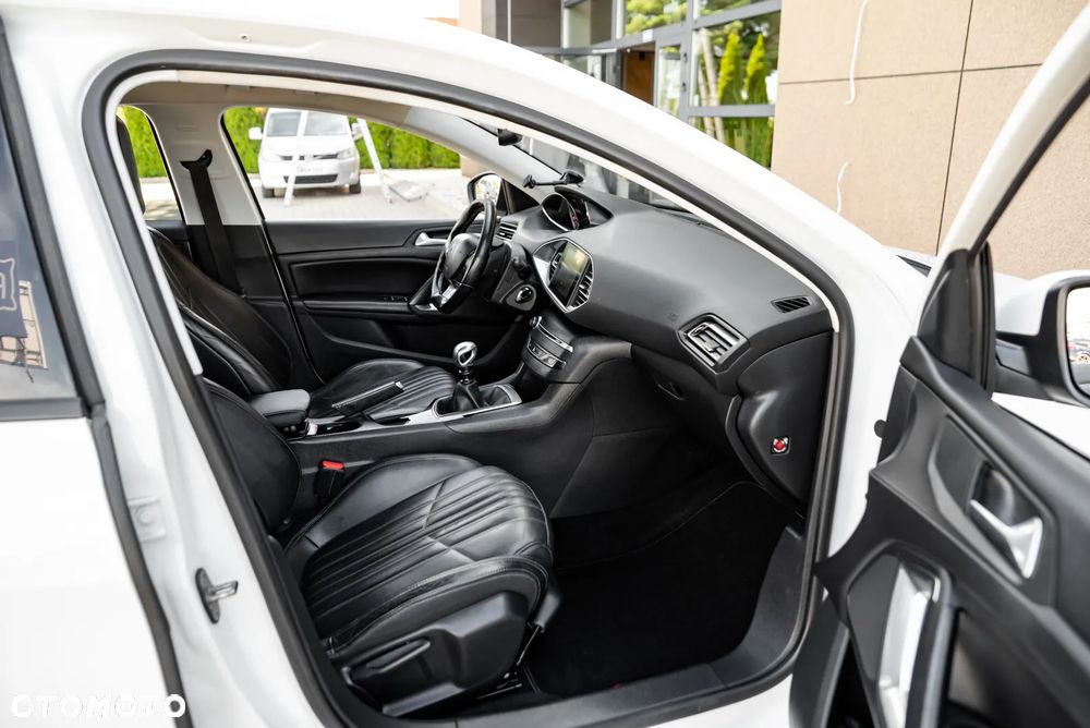 Peugeot 308 PureTech 130 Stop & Start Winter Edition - 21
