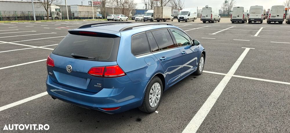 Volkswagen Golf 1.6 TDI DPF BlueMotion Technology Highline - 10