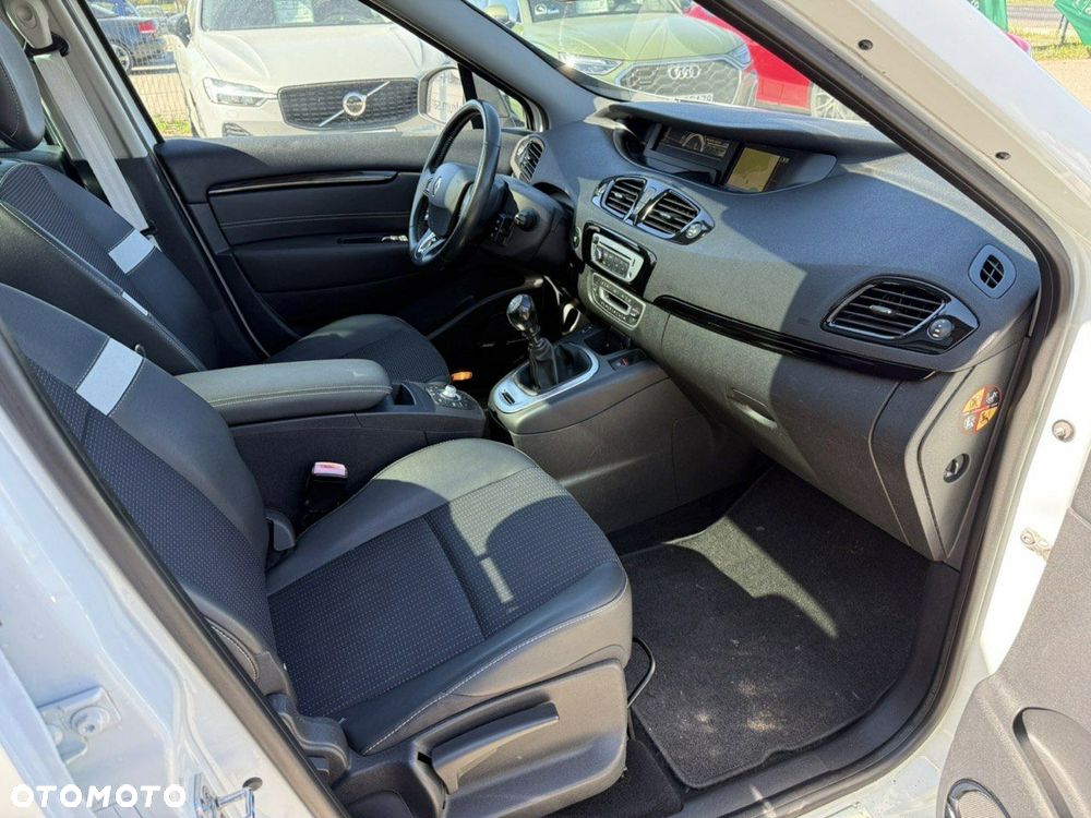 Renault Scenic 1.6 dCi Bose - 11
